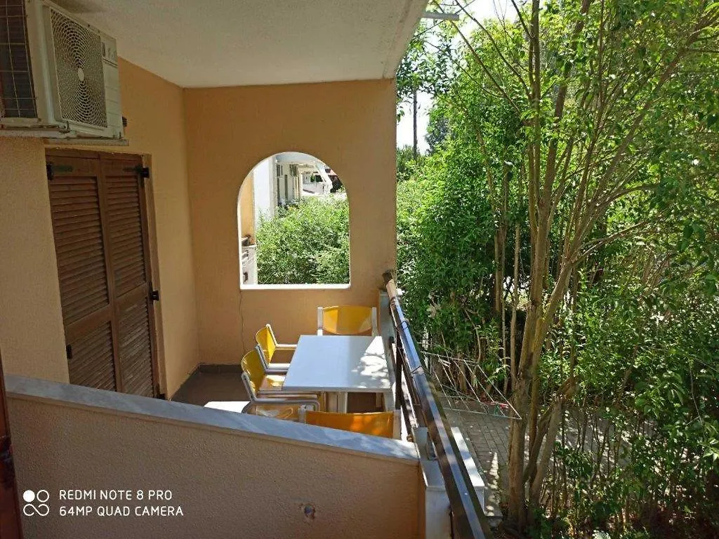 Sirtaki Apartment Siviri