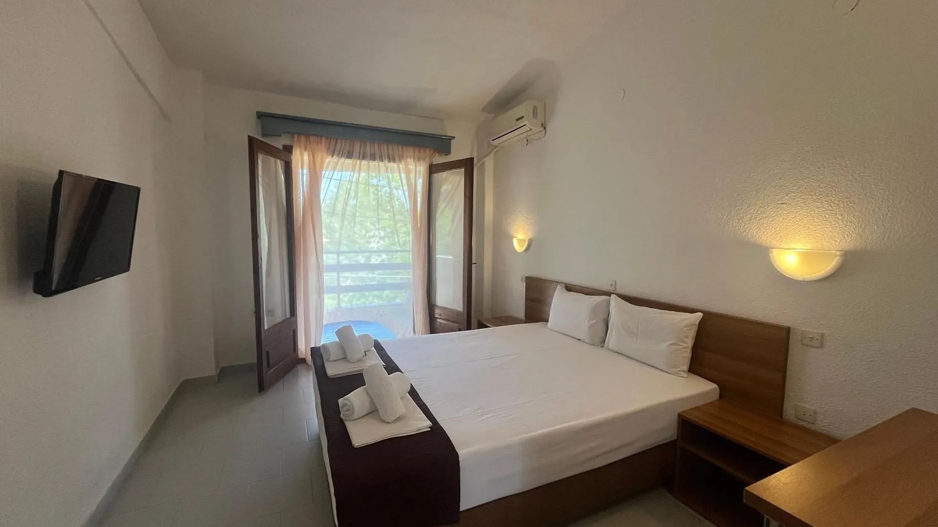Sirtaki Apartment Siviri Greece